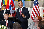  President of the United States of America Barack Obama makes remarks at the luncheon hosted by Secretary-General Ban Ki-moon (on the President´s right). On President Obama´s left is President of the Republic of Finland Tarja Halonen. UN Photo/Eskinder Debebe 