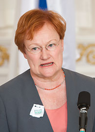 Presidentti Halonen YK:n pääsihteerin vierailun aikana toukokuussa 2009.