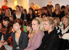 Järvenpään lukion oppilaita