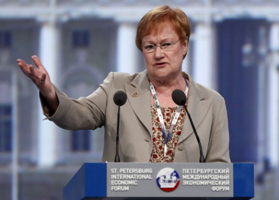Presidentti Halonen Pietarin kansainvälisessä talousfoorumissa