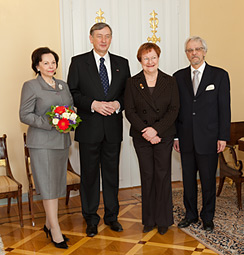 Mrs Marbara Miclic Türk, President Danilo Türk, President Tarja Halonen and Dr Pentti Arajärvi. Copyright: Office of the President of the Republic of Finland&acute;