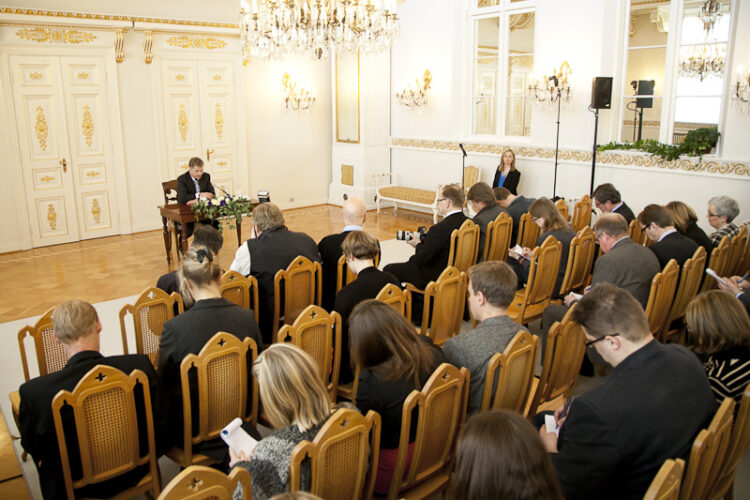 President Sauli Niinistö vid presskonferensen den 5 mars 2012. Copyright © Republikens presidents kansli