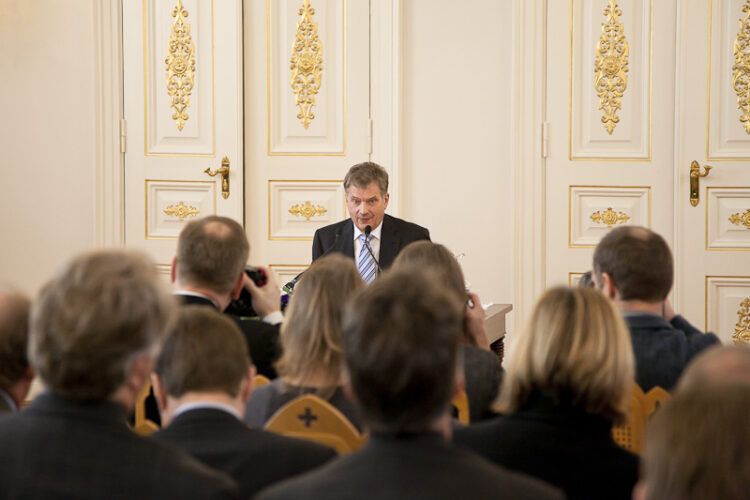 President Sauli Niinistö vid presskonferensen den 5 mars 2012. Copyright © Republikens presidents kansli