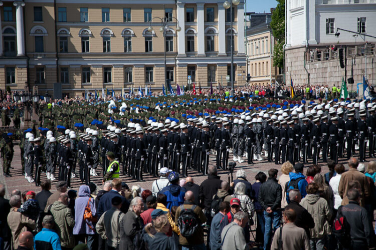 Puolustusvoimain lippujuhlan päivä 4.6.2012. Copyright © Tasavallan presidentin kanslia