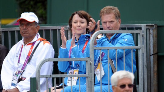  The presidential couple applauding the performance of Finnish tennis star Jarkko Nieminen at Wimbledon. Photo: Lehtikuva 