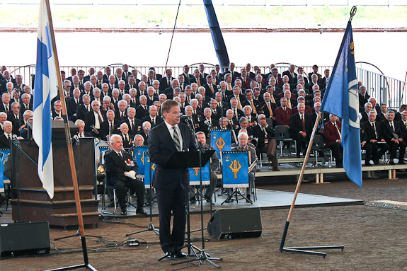 Presidentti Niinistön tervehdys sotaveteraani- ja perinnekuorojen valtakunnallisessa yhteiskonsertissa Hamina Bastionissa 