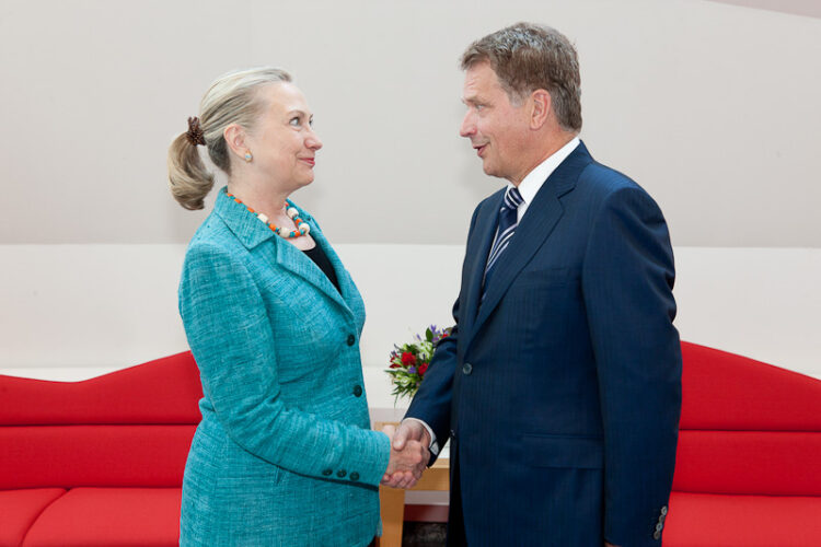 Yhdysvaltojen ulkoministeri Hillary Clinton Mäntyniemessä 27.6.2012. Copyright © Tasavallan presidentin kanslia