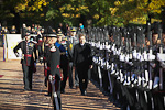  Viralliset vastaanottoseremoniat: presidentti Niinistö tarkastaa kunniakomppanian. Copyright © Tasavallan presidentin kanslia 