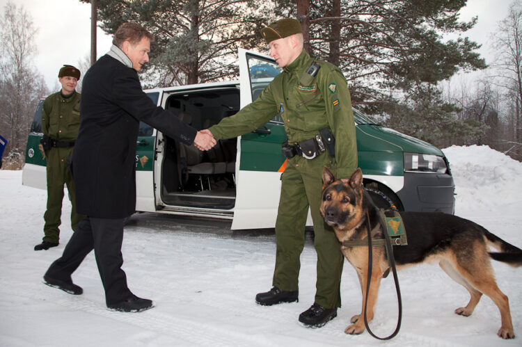 Besök till Villmanstrand och östgränsen den 16.1.2013. Copyright © Republikens presidents kansli