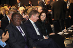             Presidentti Niinistö keskustelee Tanskan kruununprinsessa Maryn kanssa Maailman talousfoorumissa. Copyright © Tasavallan presidentin kanslia 