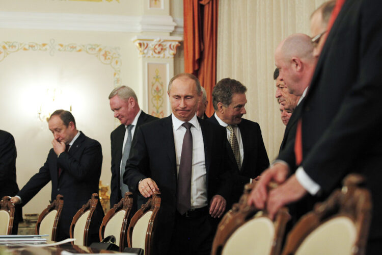  Presidentti Sauli Niinistö ja presidentti Vladimir Putin tapasivat Venäjän presidentin virka-asunnolla Novo-Ogarjovossa tiistaina 12. helmikuuta 2013. Kuva: Lehtikuva 