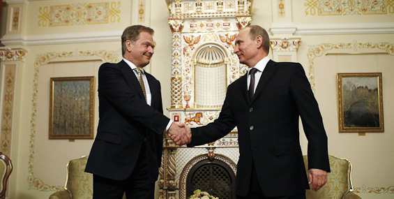 President Sauli Niinistö och president Vladimir Putin träffades i den ryska presidentens tjänstebostad Novo-Ogarjovo tisdagen den 12 februari 2013.