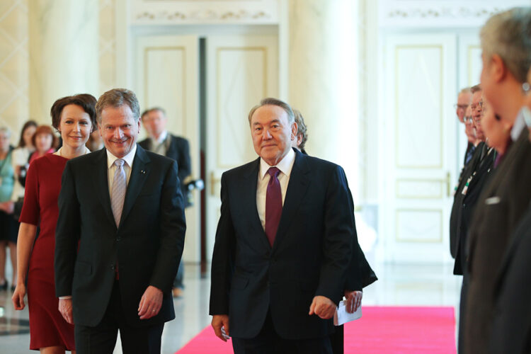 State visit to Kazakhstan on 16–18 April 2013. Copyright © Office of the President of the Republic