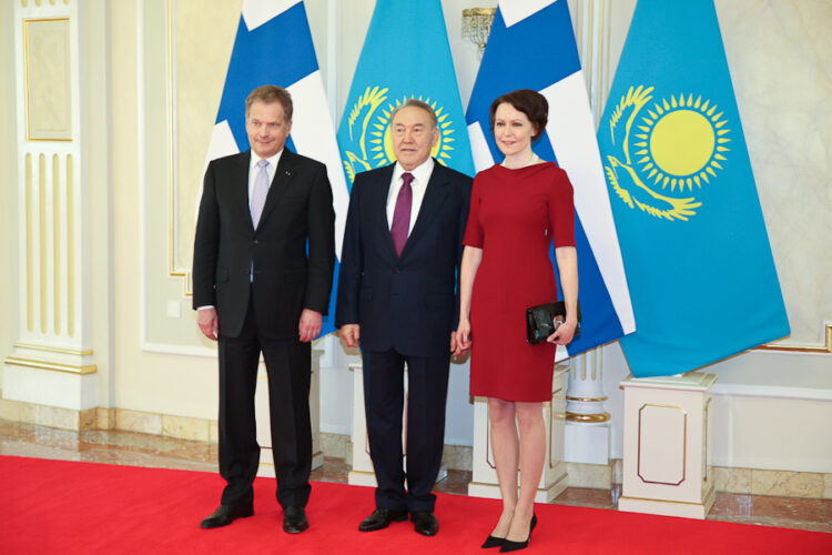 State visit to Kazakhstan on 16–18 April 2013. Copyright © Office of the President of the Republic
