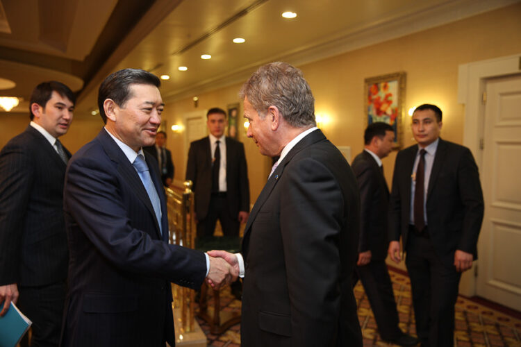  Presidentti Sauli Niinistö ja Kazakstanin pääministeri Serik Akhmetov tapasivat iltapäivällä. Copyright © Tasavallan presidentin kanslia 