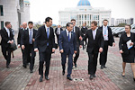  Presidentti Niinistö keskustelee Kazakstanin parlamentin ylähuoneen (Senat) puhemiehen Kairat Mamin kanssa Astanassa 17. huhtikuuta 2013. Copyright © Tasavallan presidentin kanslia 