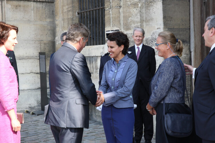 Official visit to France on 9-11 July 2013. Copyright © Office of the President of the Republic