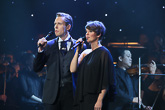  Waltteri Torikka ja Maria Ylipää esittivät Myrskyluodon Maijan.