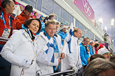  Makan Jenni Haukio, president Sauli Niinistö, generalsekreteraren för Olympiska kommittén Mika Sulin, Olympiska kommitténs ordförande Risto Nieminen och Skidskytteförbundets ordförande Olli Nepponen hejade från läktaren på skidskytten Kaisa Mäkäräinen. Copyright © Republikens presidents kansli