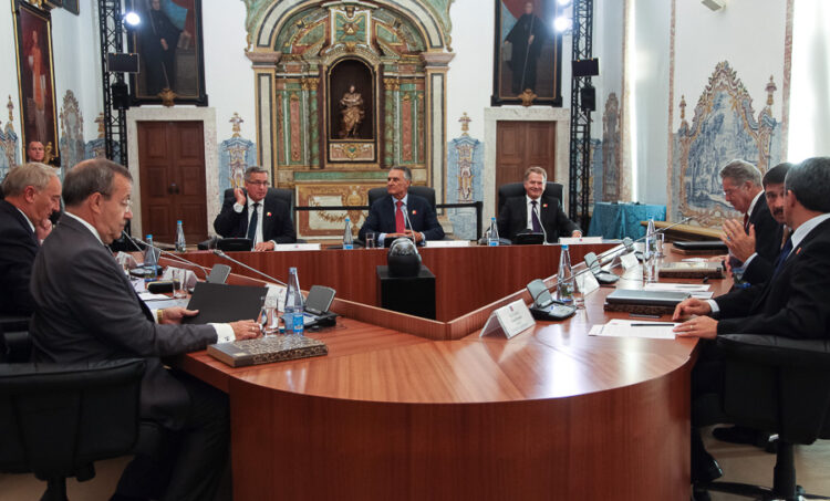  Arraiolos-ryhmän presidentit ensimmäisessä istunnossa. Copyright © Tasavallan presidentin kanslia 