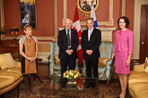  Kenraalikuvernööri David Johnston ja rouva Sharon Johnston ottivat presidenttiparin vastaan virka-asunnollaan Ottawassa. Copyright © Tasavallan presidentin kanslia 