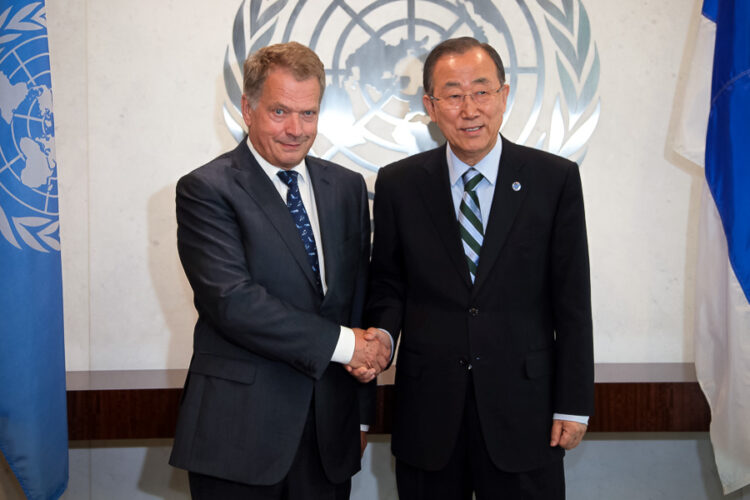  Presidentti Sauli Niinistö tapasi YK:n pääsihteerin Ban Ki-Moonin New Yorkissa sunnuntaina 21. syyskuuta. Copyright © Tasavallan presidentin kanslia 