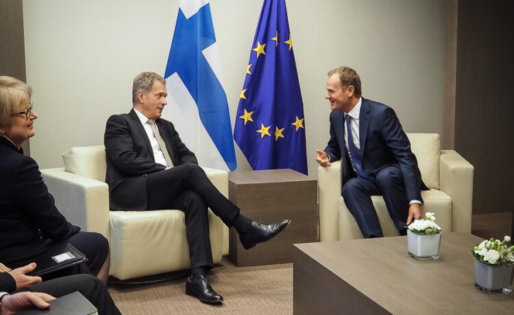 Presidentti Niinistö keskusteluissa Eurooppa-neuvoston puheenjohtajan Donald Tuskin kanssa Brysselissä 21. tammikuuta 2015. Copyright © Tasavallan presidentin kanslia