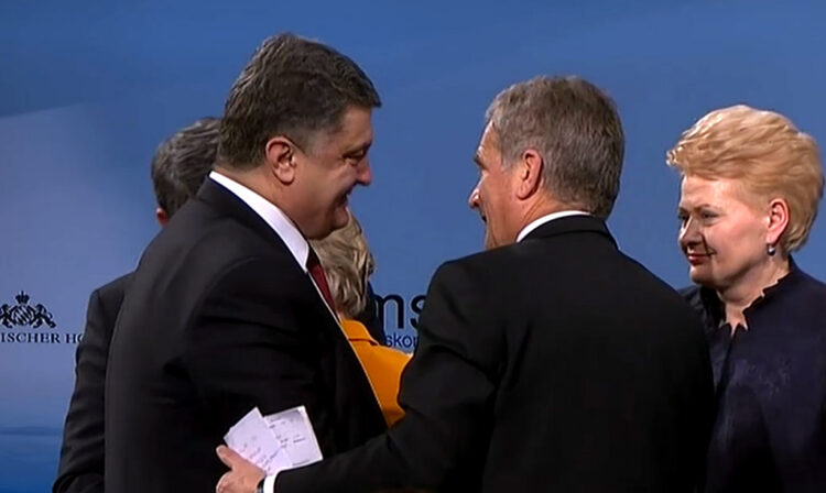  President Poroshenko, President Niinistö and President Grybauskaite after the Panel discusison.  Photo: MSC 