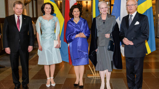  Presidentti Sauli Niinistö, rouva Jenni Haukio, kuningatar Silvia, Tanskan kuningatar Margareeta ja Ruotsin kuningas Kaarle XVI Kustaa osallistuivat Sibelus-Nielsen -juhlavuoden konserttiin Tukholman konserttitalolla 21. huhtikuuta 2015. Kuva: Jan-Olav Wedin 