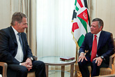   Presidentti Niinistö ja Jordanian kuningas Abdullah II keskustelivat Aachenissa 14.5.2015. Copyright © Tasavallan presidentin kanslia 