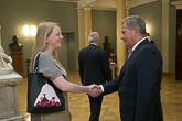 President Niinistö ordnade en mottagning för parlamentarikerna i Presidentens slott på kvällen den 7 juli. Copyright © Republikens presidents kansli 