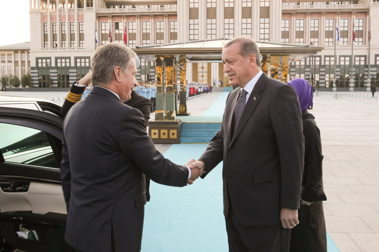  President of Turkey, Recep Tayyip Erdoğan welcomes President of the President of the Republic of Finland Sauli Niinistö in Ankara on 13 October. 