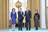  Fru Jenni Hauko, president Sauli Niinistö, Turkiets president Recep Tayyip Erdoğan och hans maka Emine Erdoğan. Copyright © Republikens presidents kansli 