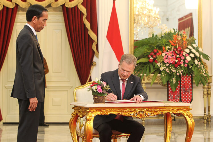 The signature of the guest book. Copyright ©  Office of the President of the Republic of Finland