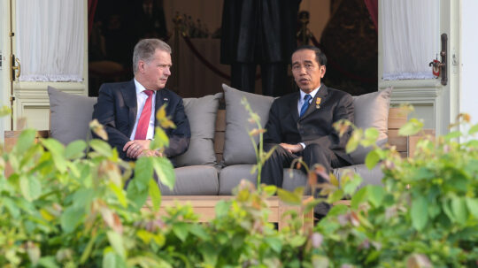 Presidentti Niinistö ja presidentti Widodo keskustelivat Suomen ja Indonesian kahdenvälisistä suhteista ja taloudellisesta yhteistyöstä. Copyright © Tasavallan presidentin kanslia