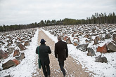 Vaikuttavassa Talvisodan monumentti -teoksessa on kivi jokaista Suomussalmen taisteluissa kaatunutta kohti. Copyright © Tasavallan presidentin kanslia