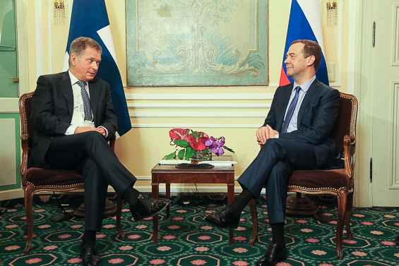 Presidentti Sauli Niinistö ja Venäjän pääministerin Dmitri Medvedev tapasivat Münchenin Münchenin kansainvälisessä turvallisuuskonferenssissa 12. helmikuuta 2016. Copyright © Tasavallan presidentin kanslia<br/>