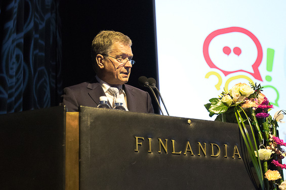 Presidentti Niinistö käytti puheenvuoron palkinnonjakotilaisuudessa. Kuva: Hannele Kauppinen / Youth Newsroom