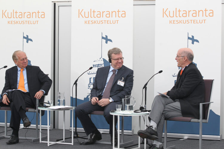 Kultaranta-keskustelut 14.-15.6.2015. Copyright © Tasavallan presidentin kanslia