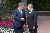  Rysslands president Vladimir Putin avlade ett arbetsbesök i Finland fredagen den 1 juli 2016. Republikens president Sauli Niinistö tog emot president Putin på Gullranda. Foto: Matti Porre/Republikens presidents kansli