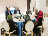  Keskiviikkona 26. lokakuuta rouva Haukio keskusteli Teheranissa naisten ja lasten oikeuksista. Aamiaiskeskustelussa oli mukana Iranissa toimivien YK:n lastenjärjestö UNICEFin, YK:n pakolaisjärjestö UNHCR:n, Maailman ruokaohjelman (WFP) ja Norjan pakolaisneuvoston edustajia. Kuva: Tasavallan presidentin kanslia 