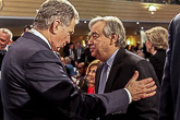 Presidentti Niinistö ja YK:n pääsihteeri António Guterres keskustelevat Münchenissä. Kuva: Katri Makkonen/Tasavallan presidentin kanslia
