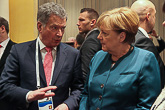 Saksan liittokansleri Angela Merkel ja presidentti Sauli Niinistö keskusteluissa. Kuva: Katri Makkonen/Tasavallan presidentin kanslia