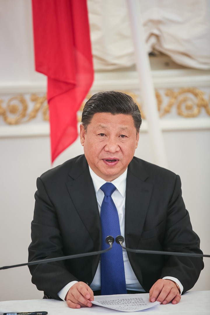  Presidentti Xi Jinping onnitteli Suomea itsenäisyyden juhlavuodesta ja sadan vuoden aikana tapahtuneesta kehityksestä. Kuva: Juhani Kandell/Tasavallan presidentin kanslia 