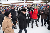  Den andra dagen av sin resa till Lappland började presidentparet med ett träffa lokala invånare i Tervola. På Lapinniemi skolcentrum fylldes gården av närmare tusen personer från spädbarn till pensionärer. Bild: Matti Porre/Republikens presidents kansli 