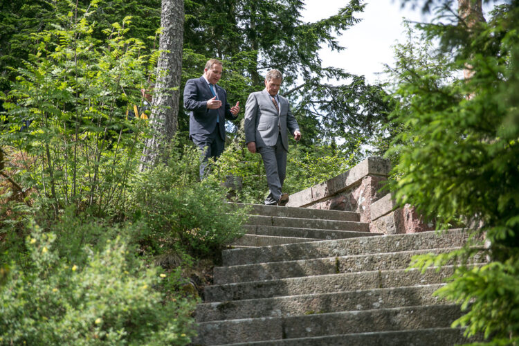  Presidentti Niinistö vastaanotti Ruotsin pääministerin Stefan Löfvenin Kultaranta-keskusteluihin 19. kesäkuuta 2016. Kuva: Matti Porre/Tasavallan presidentin kanslia 