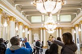 Valtiosali on suurin sali, jossa järjestetään valtiovierailujen juhlapäivälliset sekä itsenäisyyspäivän vastaanoton kättelyt ja tanssi. Kuva: Matti Porre/Tasavallan presidentin kanslia