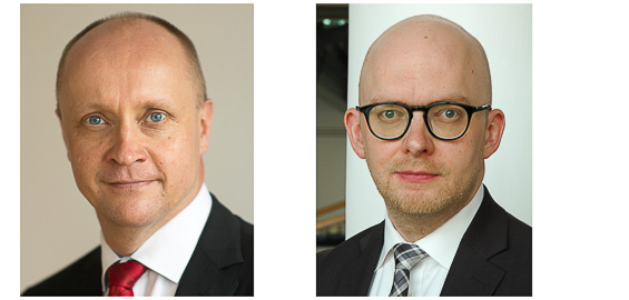 Utrikesrådet Jukka Siukosaari (till vänster) och ambassadrådet Petri Hakkarainen (till höger). Foto: Utrikesministeriet