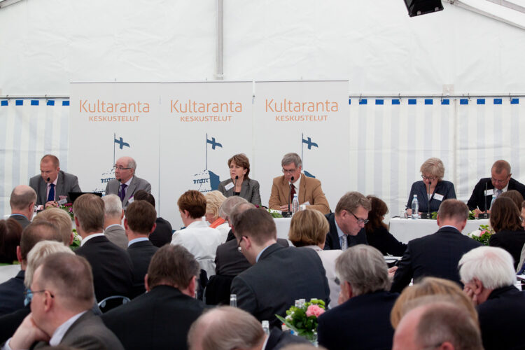 Kultaranta-keskustelujen päätösistunto 17.6.2013