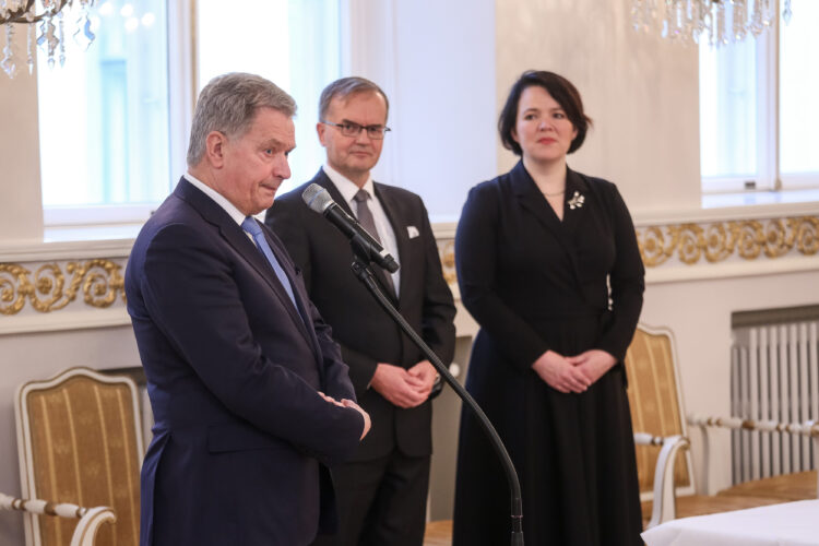 Tasavallan presidentti Sauli Niinistö jakoi vuoden 2018 kansainvälistymispalkinnot keskiviikkona 14. marraskuuta Presidentinlinnassa. Tulokasyrityksenä palkittiin silmänpainemittareita valmistava Icare Finland Oy, kasvuyrityksenä älykkäitä tiedonhallinnan ratkaisuja tuottava M-Files Oy ja yhteisöjen sarjassa pk-yritysten kasvua ja kansainvälistymistä vauhdittava Kasvu Open. Kuva: Matti Porre/Tasavallan presidentin kanslia